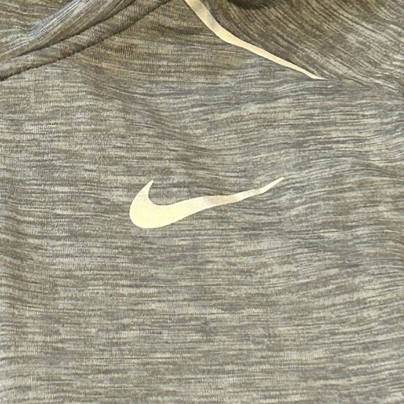 Nike Element Running 1/2 Zip Pullover Top Mens L Gray Thermal Thumb Holes - Picture 5 of 12